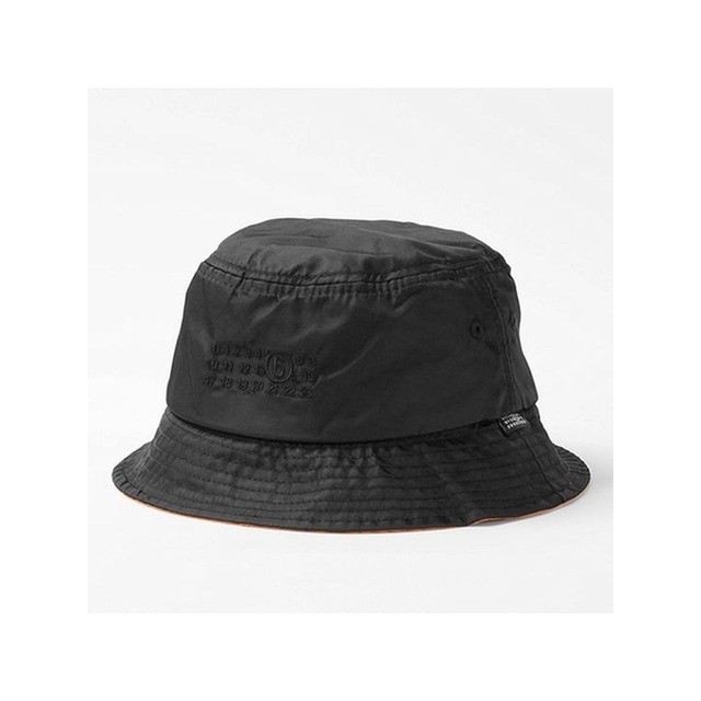 엠엠식스 26SS MM6 메종마르지엘라 버킷햇 SH0TC0011 900 BLACK DOM 액세서리 모자