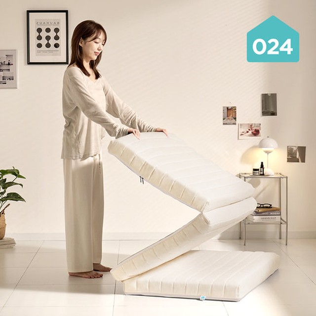 024홈 국민토퍼 3단 접이식 매트리스 적당히 단단한 12cm 멀티싱글