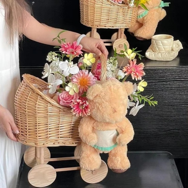 짠 꽃 바구니 유모차 모양의 대형 사탕 바구니 꽃꽂이 꽃무늬 소박한 아기 유모차 화분 홈 데코